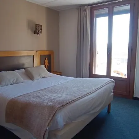 Le Llaret Hotel Les Angles (Pyrenees-Orientales)